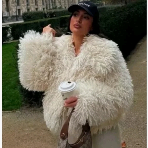 Zara Faux Fur Jacket - Picture 6 of 11